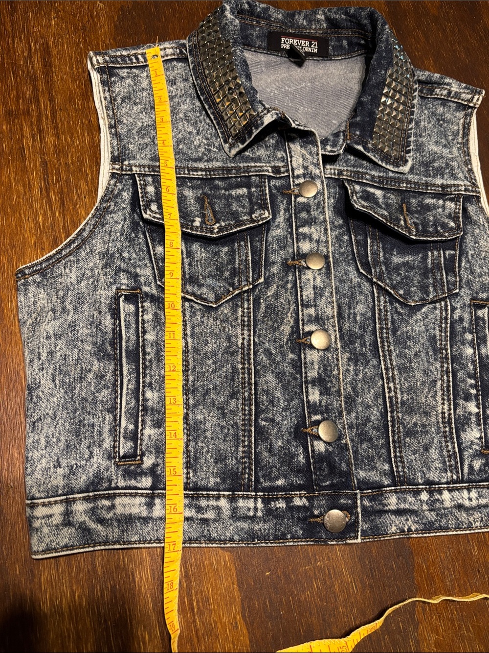 Forever 21 Acid Wash Studded Denim Vest in Black and Silver - Picture 4 of 5